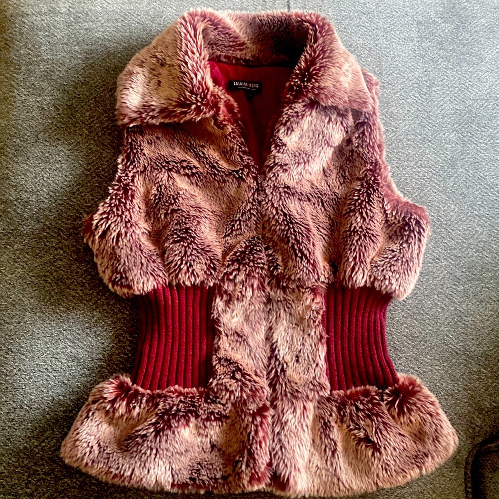 BURGUNDY VEST